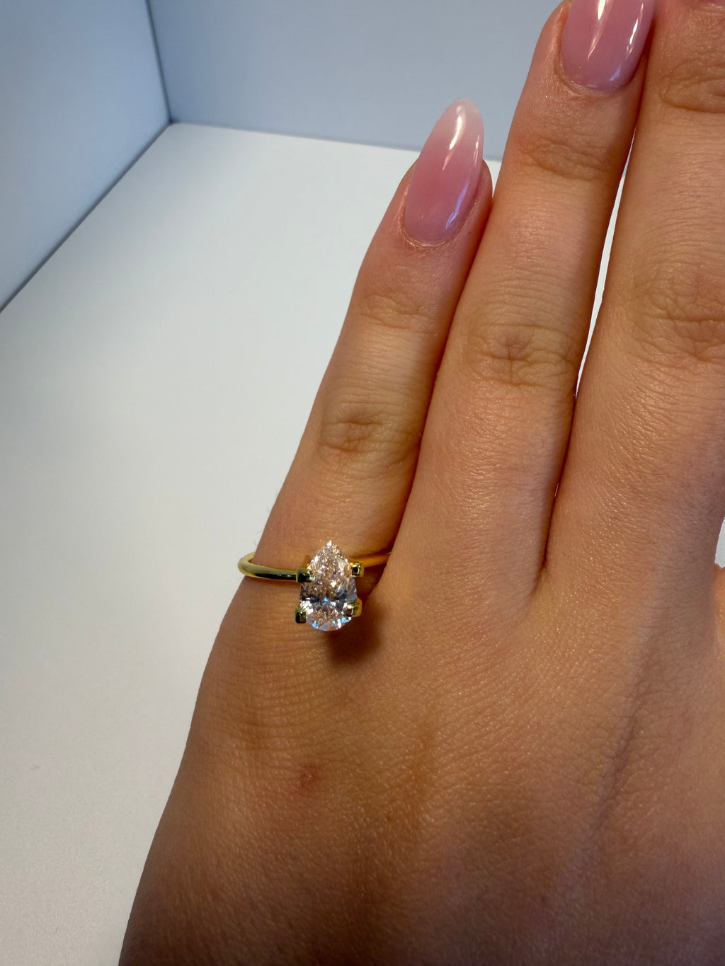Loose 1.01 ct Fancy Intense Pink Pear Lab Grown Diamond